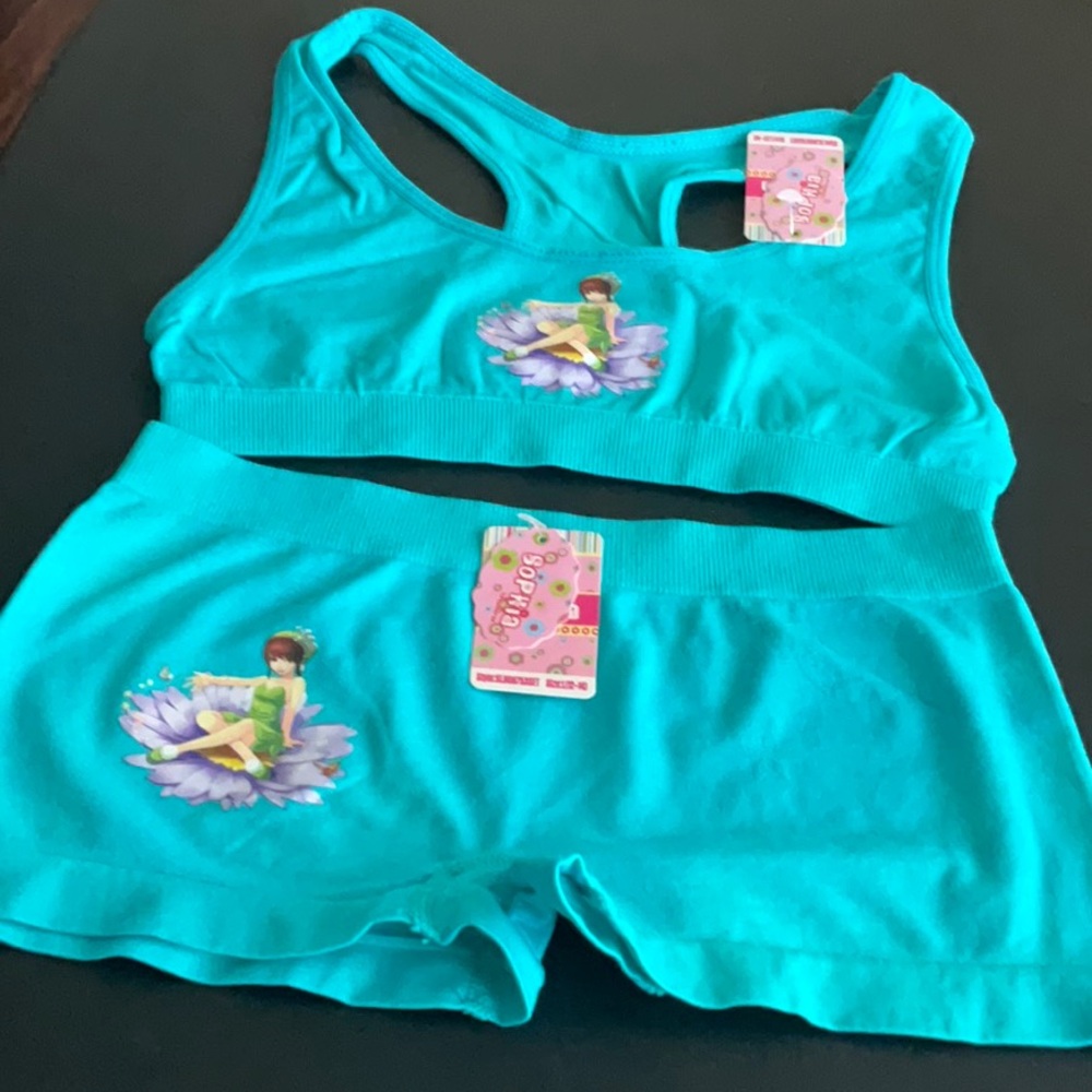 🌺$3.00 final price-Sophia Aqua Kids Matching Set